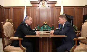 Putin uhonorował szefa Gazpromu tytułem "Bohatera Pracy"