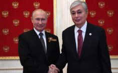 Prezydent Tokajew do Putina: Sytuacja w Kazachstanie stabilizuje się