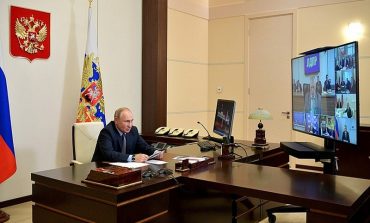 Koronawirus w Rosji: Putin oficjalnie skończył samoizolację