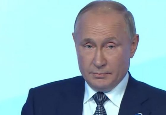 Putin zapowiada militarną odpowiedź na zachodnią "agresję"