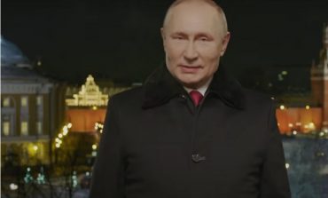 Rzecznik Kremla: Prezydent nie składał życzeń noworocznych w kamizelce kuloodpornej (WIDEO)
