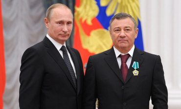 Putin odznaczył rosyjskiego oligarchę tytułem "Bohater Pracy"