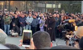 Armenia: Opozycja odegrała scenkę egzekucji Ceausescu