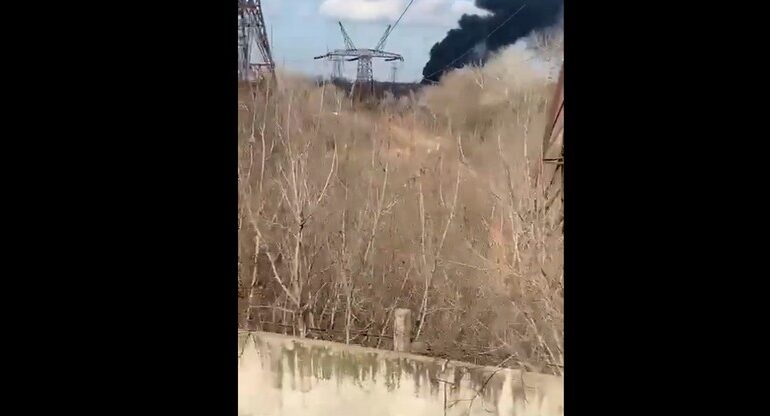 Rosjanie ostrzelali ukraińską wieś w Donbasie. Nie ma prądu, wody i gazu (WIDEO)