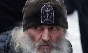 Były rosyjski duchowny prawosławny, który neguje koronawirusa, ogłosił w areszcie głodówkę