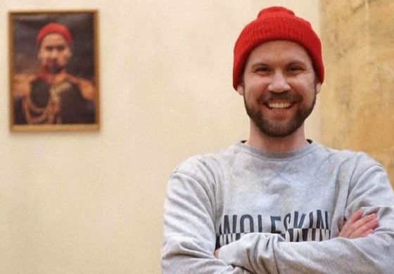 Rosyjski żartowniś powiesił w Ermitażu swój portret w mundurze z czasów napoleońskich