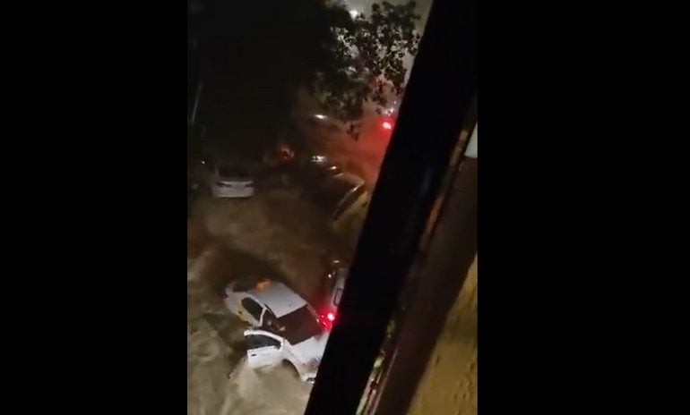 Wielka woda zalała Soczi (WIDEO)