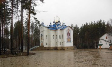 Tragedia w monasterze, w którym zabarykadował się zbuntowany rosyjski duchowny ze swoimi zwolennikami. Zmarła 15-latka