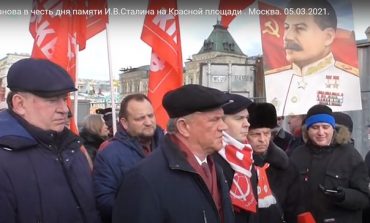 Moskwa: Komuniści uczcili Stalina w rocznicę jego śmierci (WIDEO)