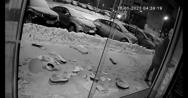 Nieznani sprawcy zdemolowali stalinowski kebab w Moskwie (WIDEO)