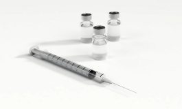 Moskiewski korespondent "New York Times'a" zaszczepił się rosyjską szczepionką na koronawirusa. Wyjaśnił, że wierzy w rosyjską naukę