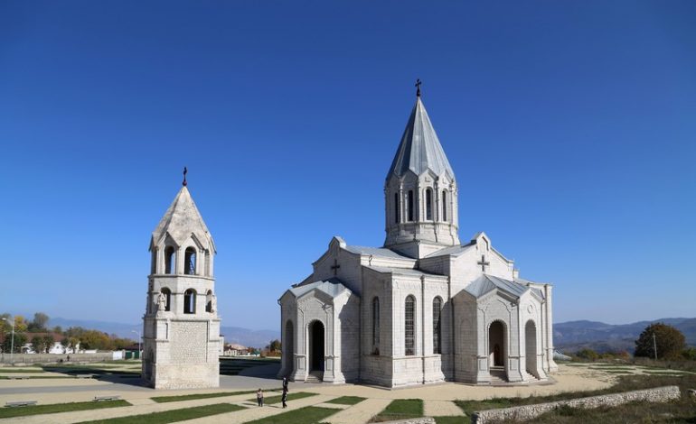 Ormiański Kościół Apostolski: Azerbejdżan dokłada wszelkich starań, aby całkowicie wykorzenić ormiańskie dziedzictwo duchowe i kulturowe w Górskim Karabachu