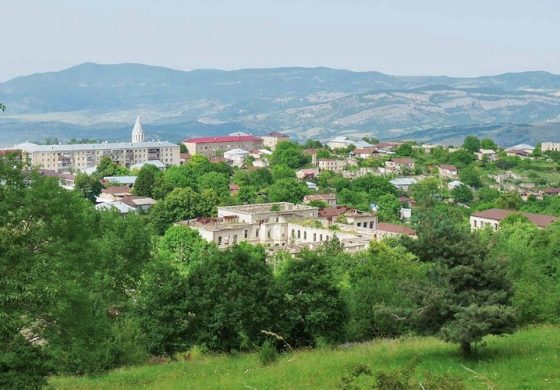 Baku świętuje sukcesy na froncie, Armenia dementuje