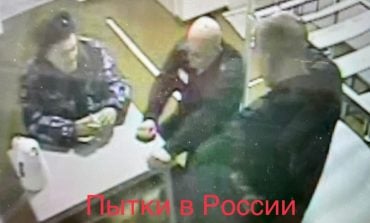 Opublikowano kolejne nagrania piekła w rosyjskich więzieniach i łagrach. Na jednym z filmów człowiek wylatuje z okna i ginie!