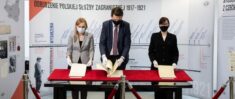 W Warszawie zaprezentowano oryginały traktatu ryskiego oraz umów sojuszniczych Polski z Francją i Rumunią (WIDEO)