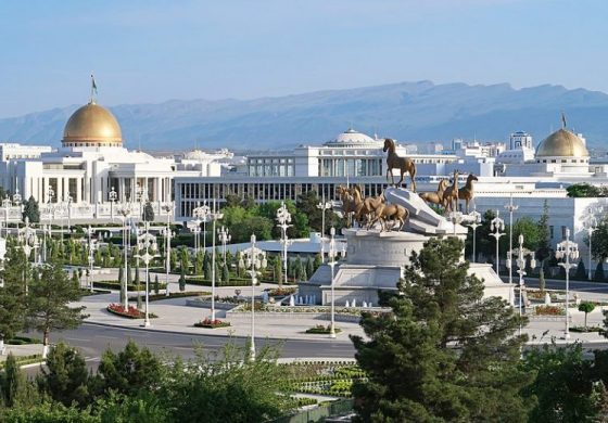 Turkmenistan wprowadził obowiązkowe szczepienia przeciwko COVID-19, ale oficjalnie nie ma przypadku koronawirusa