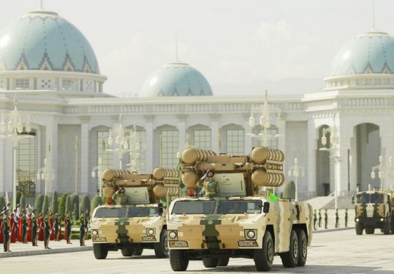 Turkmenistan ściąga ciężki sprzęt na granicę z Afganistanem