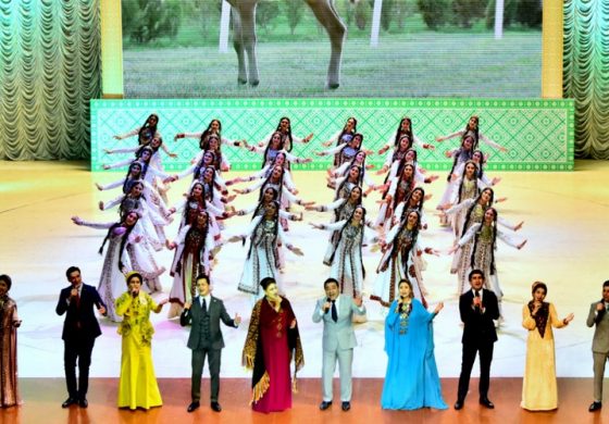 Nowy hit prezydenta Turkmenistanu: „Moje białe miasto – Aszchabad” (WIDEO)