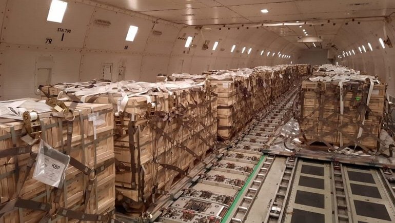 Piąty amerykański samolot transportowy z bronią dla Ukrainy. Tym razem 84 tony amunicji