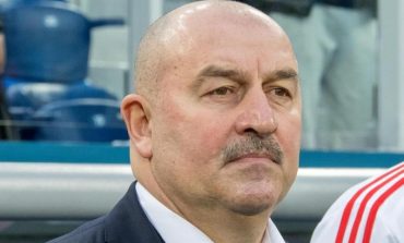 Trener reprezentacji Rosji po porażkach z Turcją i Serbią został nazwany "wuefistą"