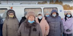Mieszkańcy wsi na Uralu poskarżyli się Putinowi, że zabrali im przychodnie i zamiast tego lekarz przyjmuje raz w tygodniu w karetce (WIDEO)
