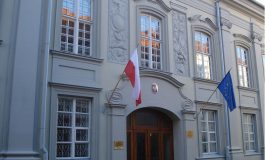 W ambasadzie w Wilnie wygrał Rafał Trzaskowski