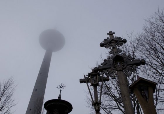 "Litwa. W cieniu wieży". Zobacz film dokumentalny Tomasza Grzywaczewskiego