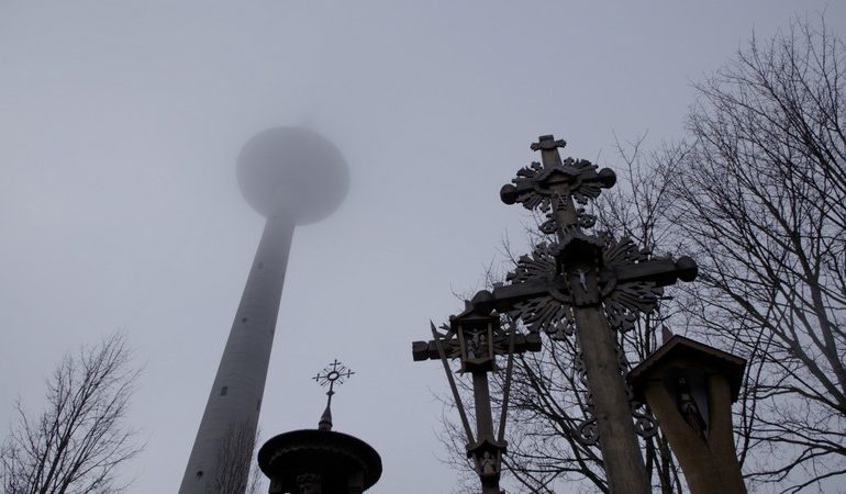 “Litwa. W cieniu wieży”. Zobacz film dokumentalny Tomasza Grzywaczewskiego