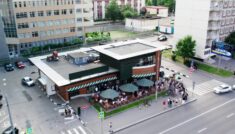 Rosjanie nienawidzą Ameryki, a otworzyli swoja podróbkę McDonalda i się cieszą