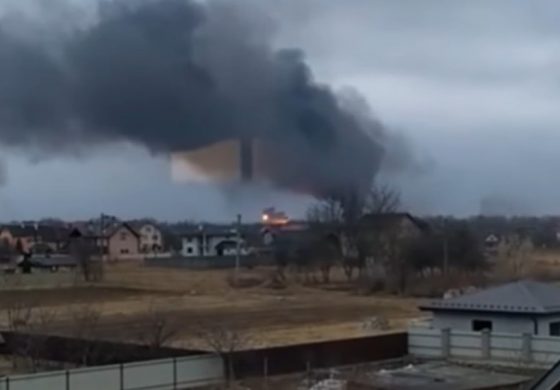 W Iwano-Frankiwsku potężne wybuchy w pobliżu lotniska wojskowego (WIDEO)