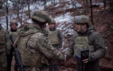 Ukraina w obliczu zagrożenia rosyjską inwazją. Paniki nie ma, morale wysokie, ale są wewnętrzne konflikty