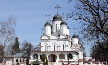 Do 100 osób będzie mogło uczestniczyć w nabożeństwach w Rosji