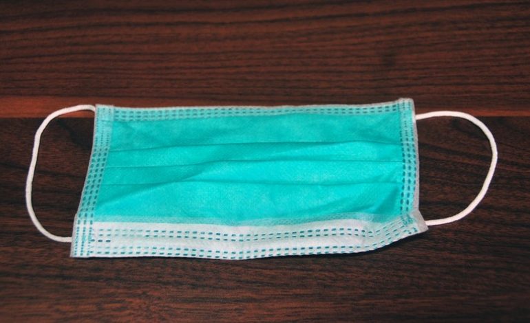 82-letni emerytowany rosyjski historyk ciężko pobity w kolejce do apteki. Stał po maski ochronne (WIDEO)