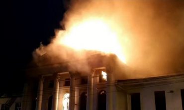 Połtawa: Strażacy ugasili duży pożar w centrum. Uratowali zabytek z 1810 roku (WIDEO)