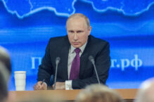 Putin przyjął trzecią dawkę szczepionki przeciwko koronawirusowi