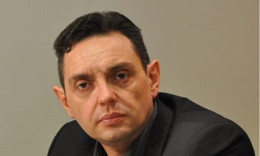 U ministra obrony Serbii wykryto koronawirusa po powrocie z parady w Moskwie