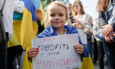 Prawie 70% Ukraińców uważa, że ukraiński powinien być jedynym językiem państwowym