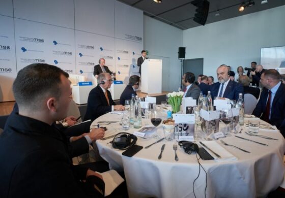 Zełenski wezwał zagranicznych inwestorów do uczestnictwa w odbudowie Donbasu
