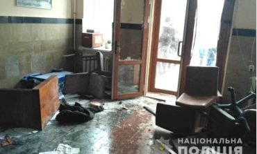 Atak ukraińskich nacjonalistów na siedzibę władz miasta na Podolu (WIDEO)