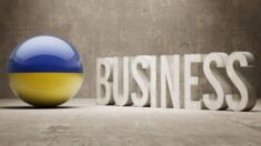 Sondaż: 23 procent firm na Ukrainie zmniejszy pracownikom pensje, 17 procent będzie ich zwalniać