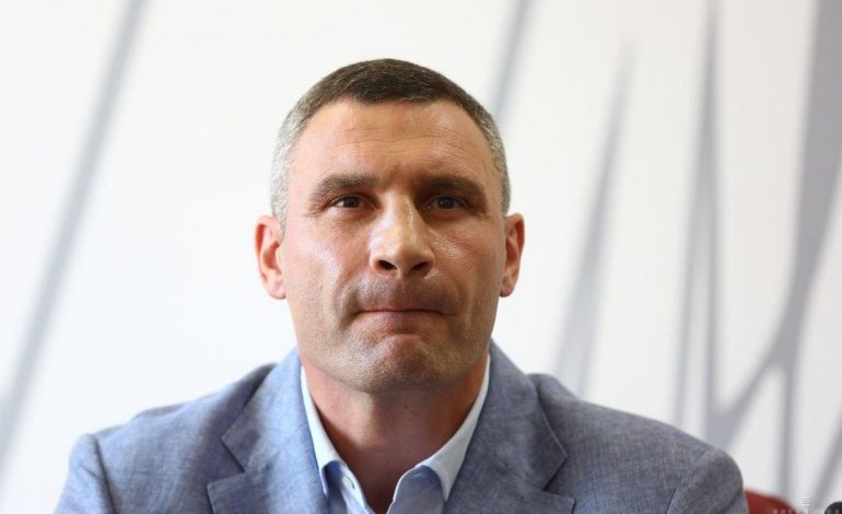 Kliczko: w kijowskich szpitalach będą sale dla VIP-ów. Premier Szmygal zdementował tę informację