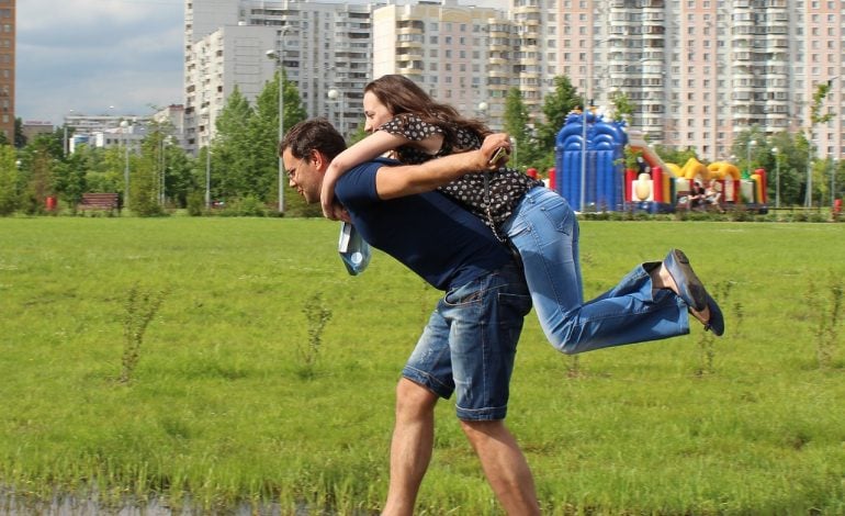 Sondaż: większość Ukraińców uważa, że głównym zadaniem kobiet jest troska o rodzinę, a mężczyzn – zarabianie na nią