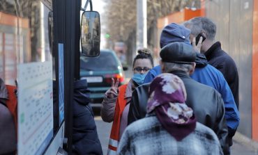 W Odessie obostrzenia kwarantanny powodują nerwowość mieszkańców – przepychanki w komunikacji miejskiej