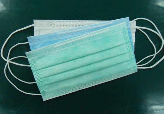 W związku z epidemią koronawirusa Rosja do 1 czerwca br. wprowadziła zakaz wywozu z kraju masek medycznych