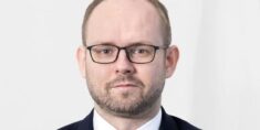Wiceszef MSZ RP do Rosjan: Zrozumcie, my nie uważamy armii radzieckiej za wyzwoliciela