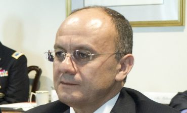Były armeński minister obrony z zarzutami