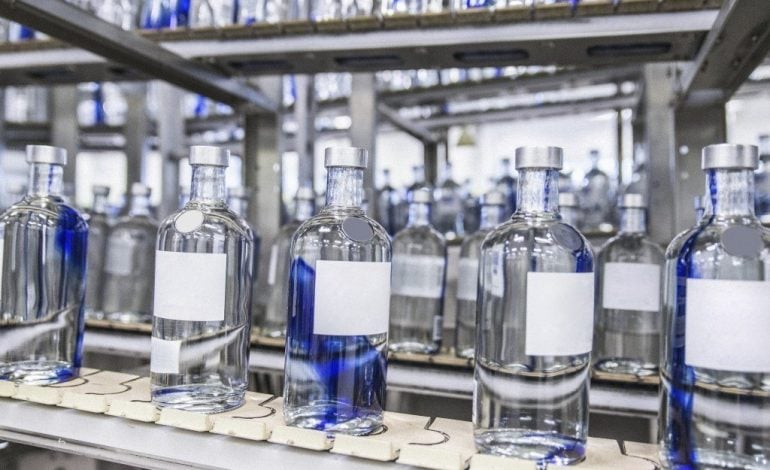 Awakow: Ukraina wesprze walczącą z koronawirusem Europę spirytusem