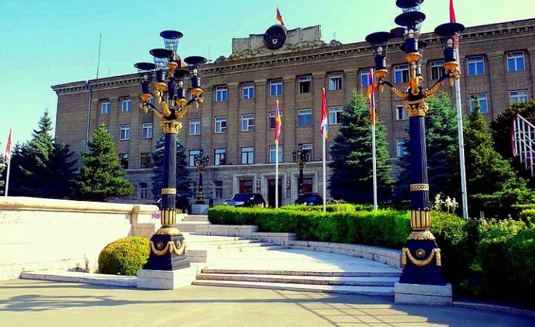 Tragifarsa wyborów w Górskim Karabachu