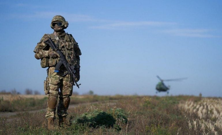 Byli amerykańscy ambasadorowie na Ukrainie uważają, że pandemia koronawirusa może przyczynić się do zakończenia wojny w Donbasie