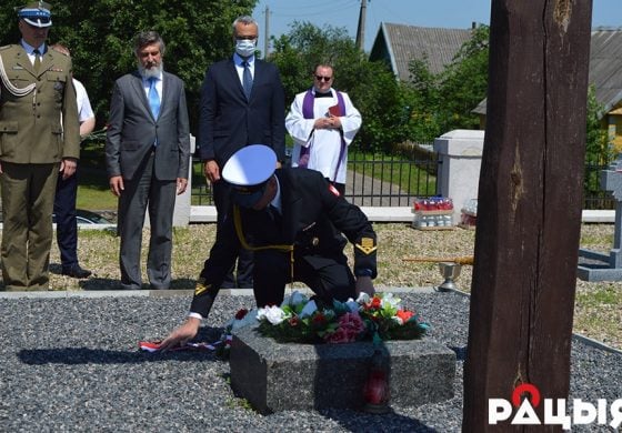 Ambasador RP oddał hołd bohaterom wojny polsko - bolszewickiej poległym na Witebszczyźnie (FOTO)